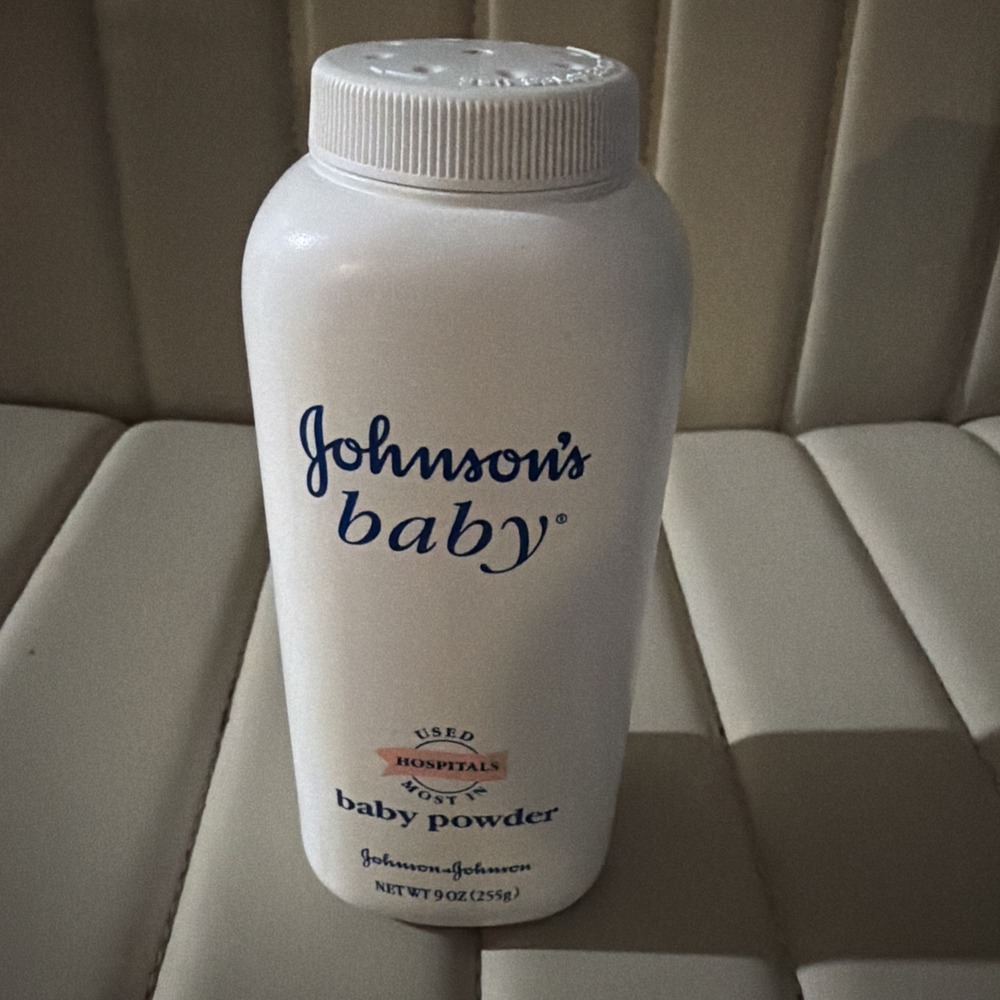 Vtg 1994 Johnson's Baby Powder with Talc 15 oz Bottle Sealed & Full
